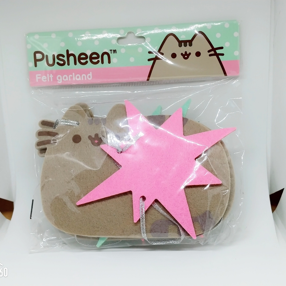 Pusheen Felt Garland